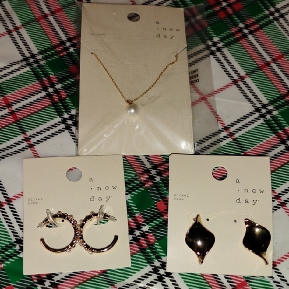 Jewelry - A New Day Gold and Silver Jewelry Set